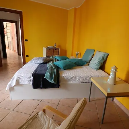Holiday home Casa Wanda In With Large Terrace